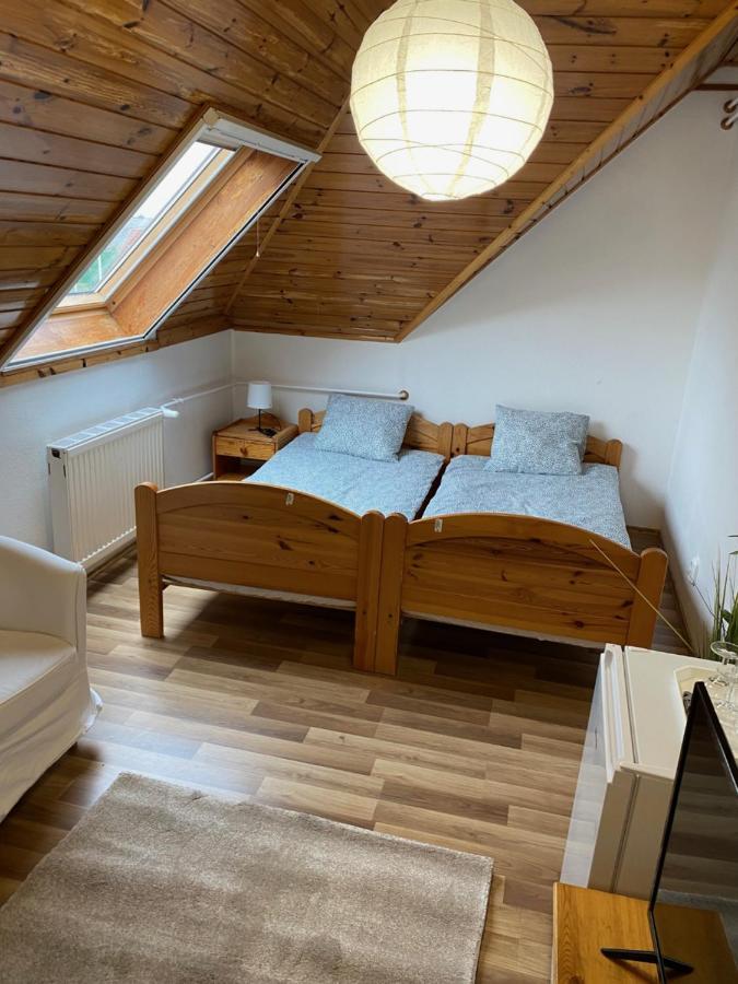פוניארצוושהג' Global Apartmanhaz מראה חיצוני תמונה
