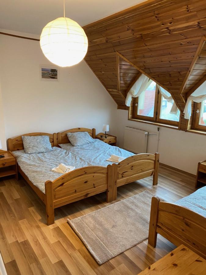 פוניארצוושהג' Global Apartmanhaz מראה חיצוני תמונה